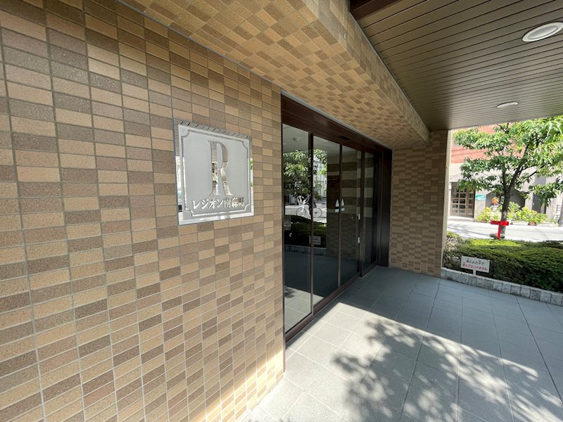 レジオン南森町の外観
