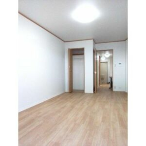 ファミール天神の居間・リビング