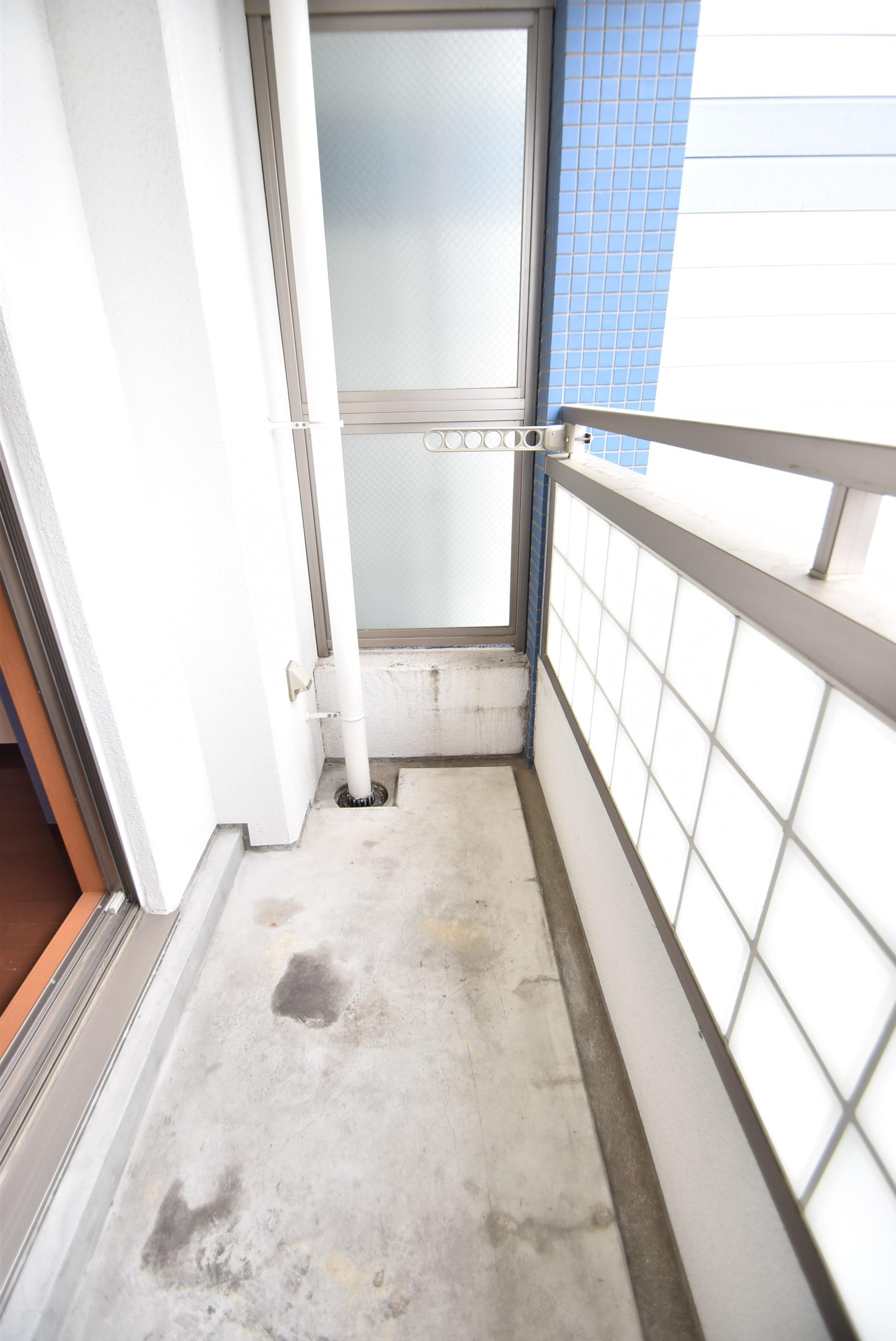 大阪市城東区今福西１丁目の賃貸マンションのバルコニー
