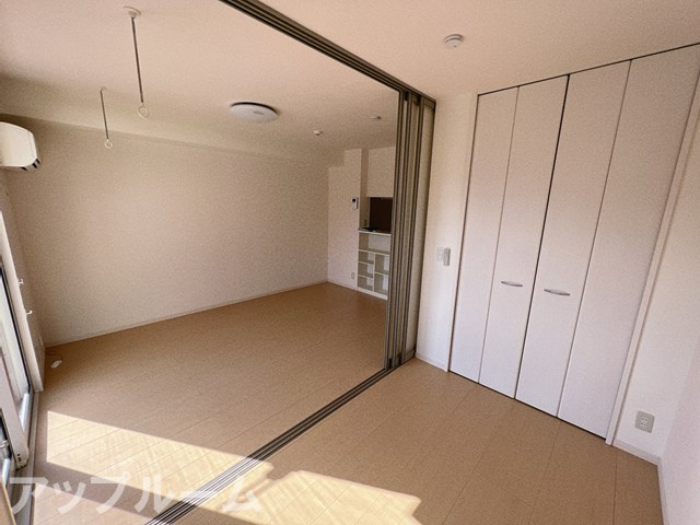 メゾンドールの洋室