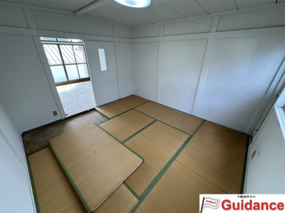 【寝室】 | 太平寺店舗付住宅