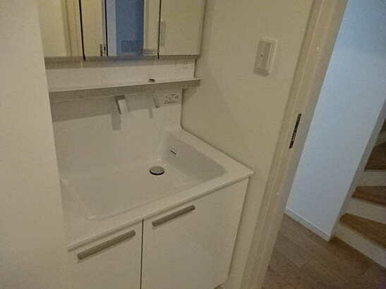 【独立洗面台】