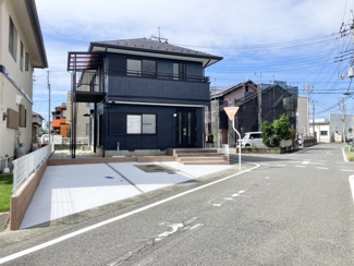 【前面道路含む現地写真】