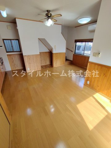 山田町借家の居間・リビング