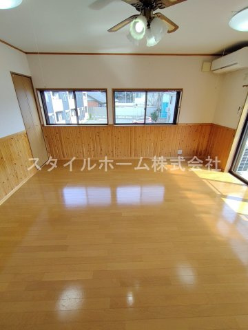 山田町借家の居間・リビング
