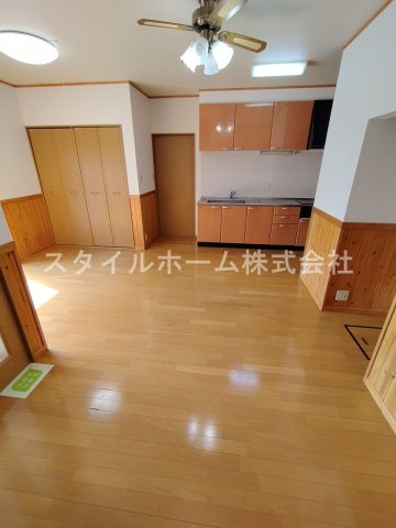 山田町借家の居間・リビング