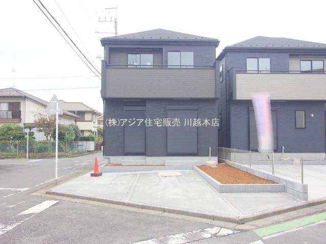 月々７万円台～　新築戸建　川越市かすみ野22期の前面道路含む現地写真|カースペース並列2台駐車可能！（※車種によります）