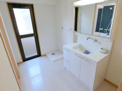 【洗面所】 | グランクリュ山川 | 洗面所です