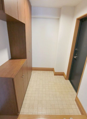 【玄関】 | グランクリュ山川 | 明るい玄関です