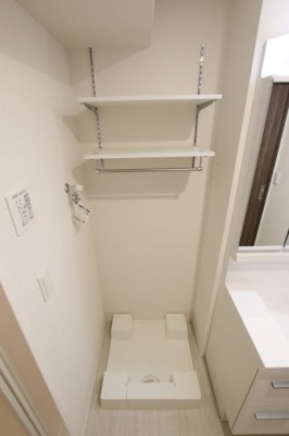 【設備】 | アルシオーネ初芝 | 室内洗濯機置き場