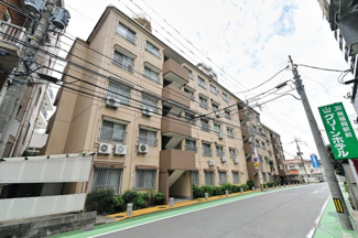 【外観】 | JRと西鉄の2沿線で各方面への移動がより便利になります。駅近の立地は周辺施設も充実しており、とても暮らしやすい環境です