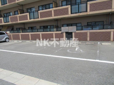 【駐車場】 | Grand Chariot(グランシャリオ）（東花園賃貸） | 駐車場です