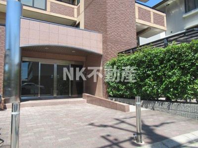 【エントランス】 | Grand Chariot(グランシャリオ）（東花園賃貸） | ゆとりのあるエントランスです