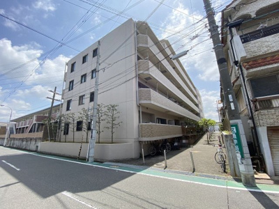 【外観】 | クラウンセゾン深井 | 万代まで徒歩７分！毎日のお買い物に便利ですね！