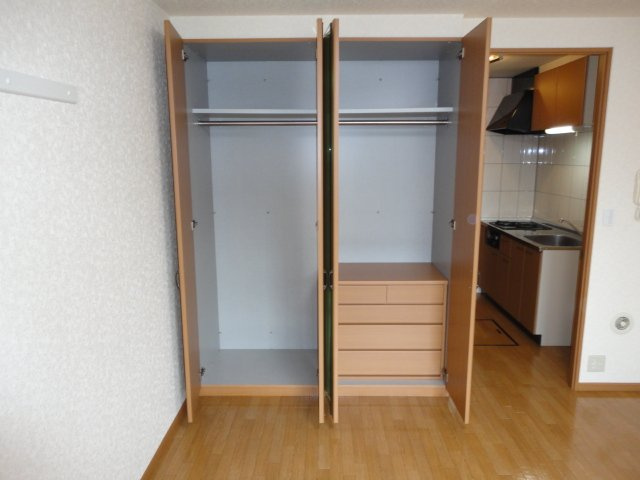 【収納】 | シャイニング　レジデンス | クローゼット