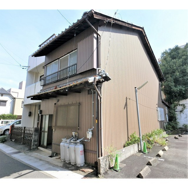 鶴田町MK貸家の外観