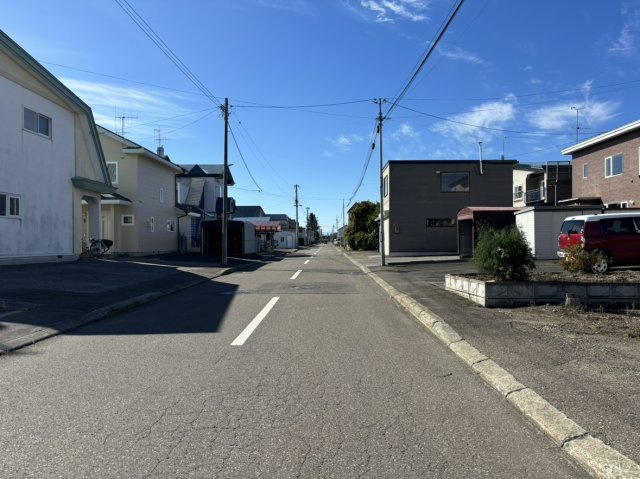 【前面道路含む現地写真】 | 北見市桂町３丁目１６０番８０　売地