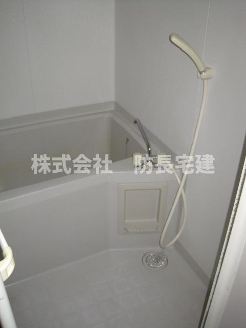 御幸ロードⅡ番館の浴室|ゆったり過ごせるお風呂です