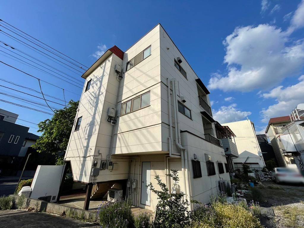 松戸市二十世紀が丘萩町の一棟マンション