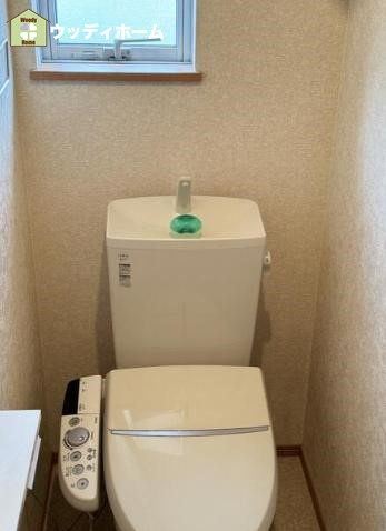 川口市前川2丁目　中古一戸建てのトイレ