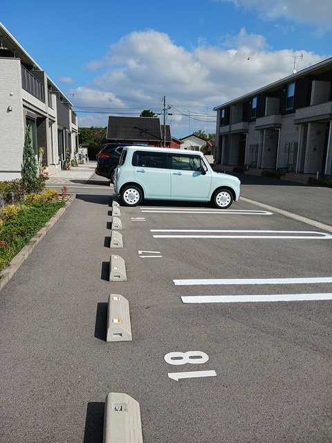 エヴァーレオ　Ⅰの駐車場|駐車スペースもあります☆