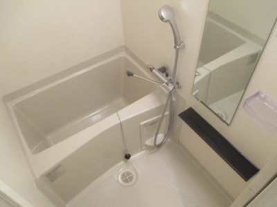 【浴室】 | プレサンス新大阪ザ・デイズ | お風呂トイレ別なのでゆっくり寛げますね