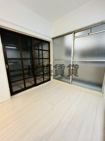 丸の内中駒ビルの居間・リビング