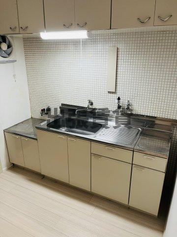 丸の内中駒ビルのキッチン