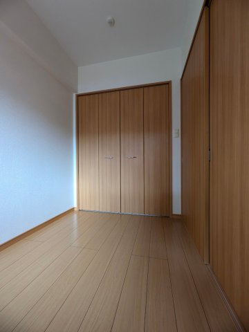 ネストピア平尾駅前の居間・リビング