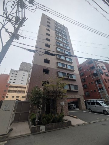 ネストピア平尾駅前の外観