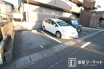 【駐車場】 | ピュアライフ