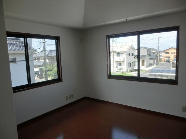 【No.7095】浜坂8丁目中古住宅/4LDK/リフォーム済/P4台可の洋室