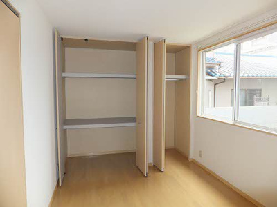 【収納】 | メゾンド　フルール　A棟 | 洋室6.1帖のクローゼット