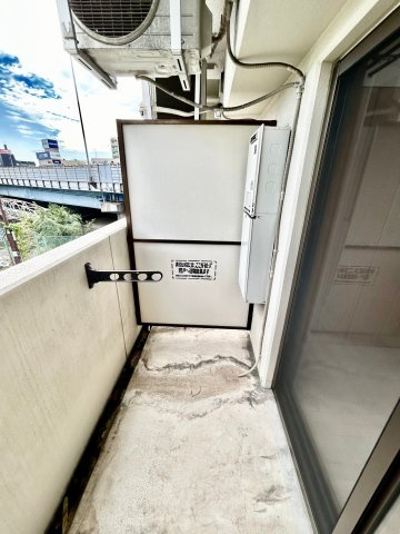 Luxe広芝のバルコニー