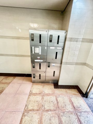 Luxe広芝のその他共用部分|宅配BOX