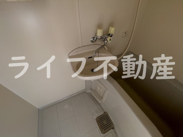ラ・メゾン ( 近畿大学 一人暮らし )の独立洗面台|独立洗面台、朝の身支度には欠かせません