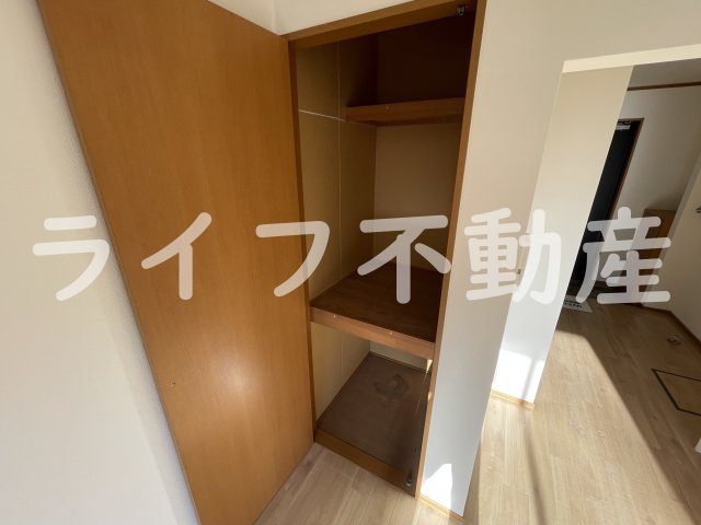 ラ・メゾン ( 近畿大学 一人暮らし )の収納|ちょっとした収納スペースも充実しています