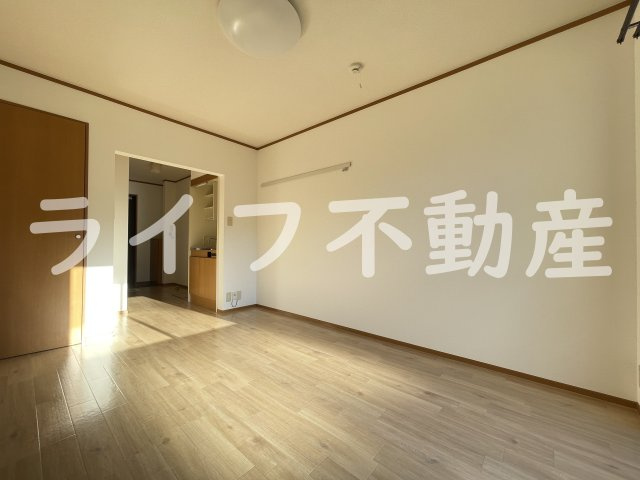 ラ・メゾン ( 近畿大学 一人暮らし )の居間・リビング|ゆったり過ごせるリビングです