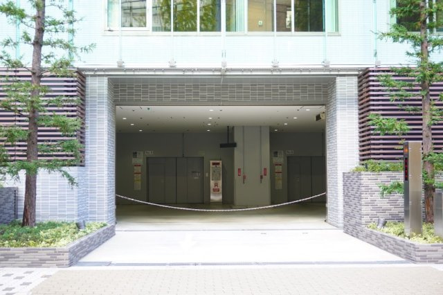 大阪ひびきの街 ザ・サンクタスタワーの駐車場