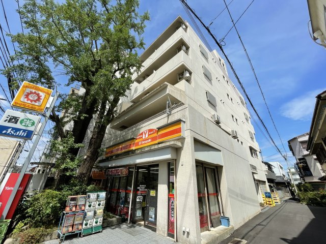 西宮市鳴尾町１丁目の賃貸マンションの外観