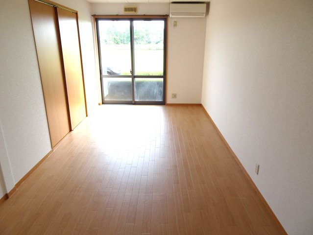 メルベーユ芝原Aの内装