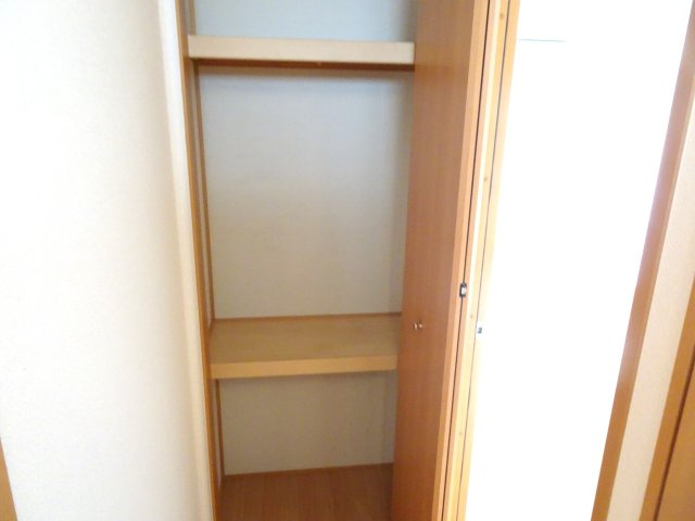 メルベーユ芝原Aの収納
