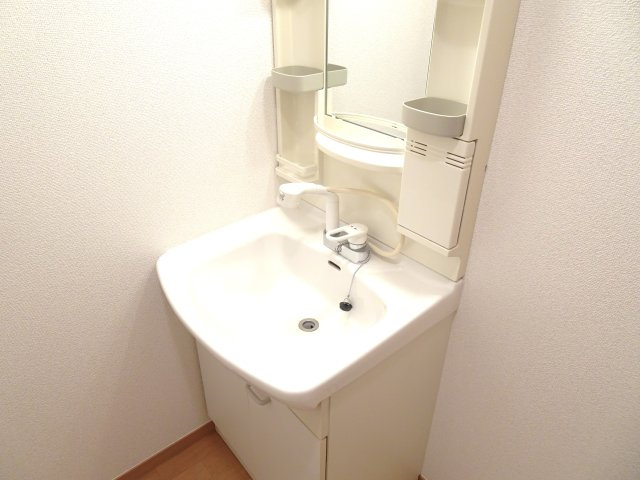 メルベーユ芝原Aの独立洗面台