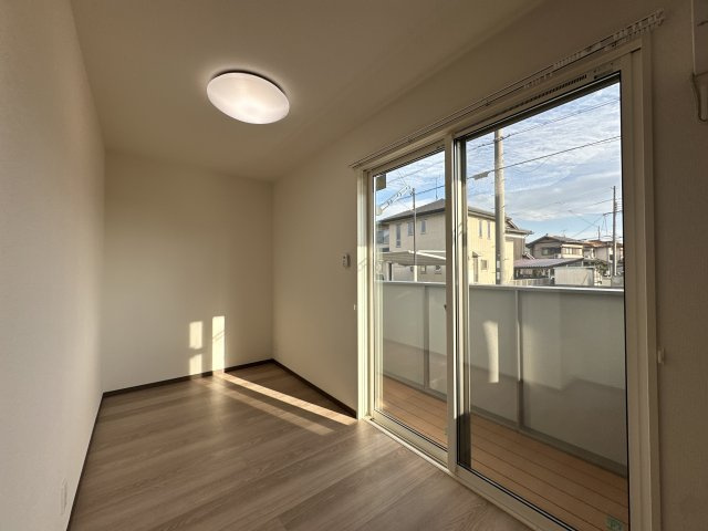 タウンさらⅡの洋室