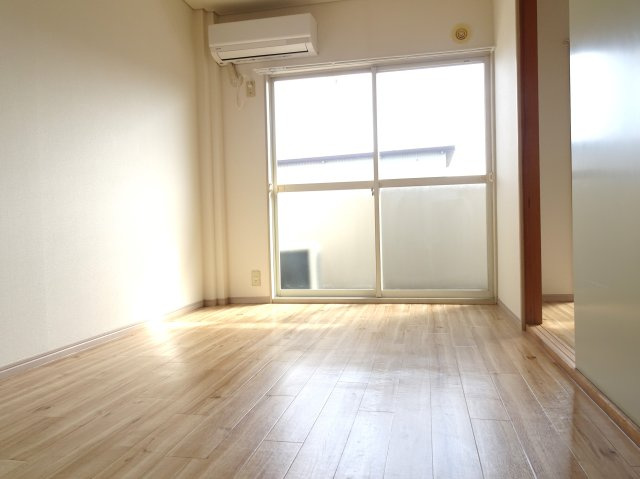 コンフォールＬの洋室