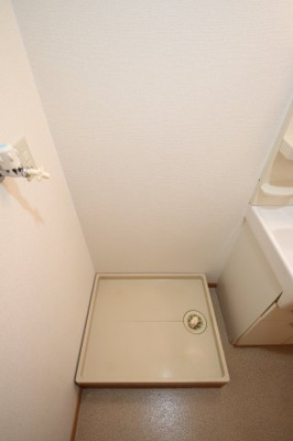 【設備】 | ソレアードスール | 室内洗濯機置場