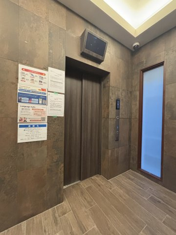 La Douceur桜川のエントランス