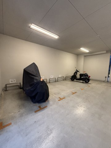 La Douceur桜川の駐車場