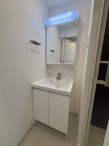 La Douceur桜川の洗面所