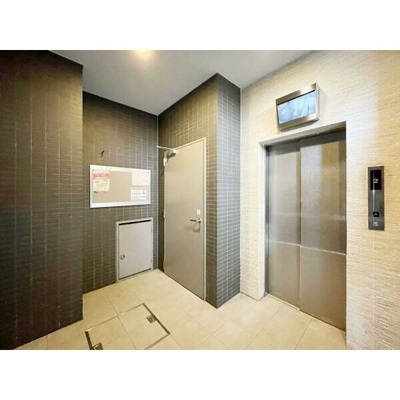 【ロビー】 | S-FORT新大阪EAST　仲介手数料無料 | ゆとりのあるロビーです